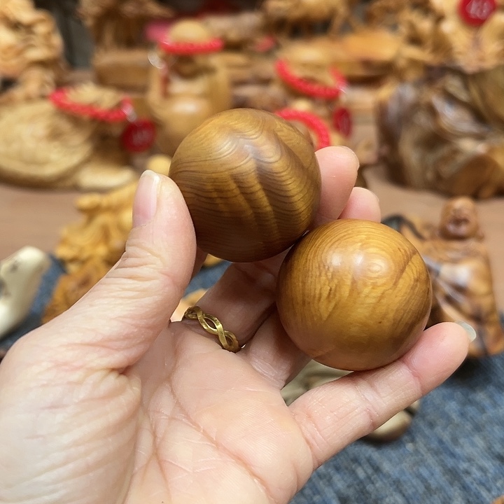 柏木太行崖柏手把摆件