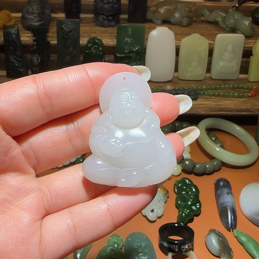 和田玉未镶嵌颈饰