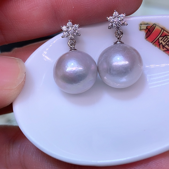 银S925镶嵌耳饰淡水珍珠