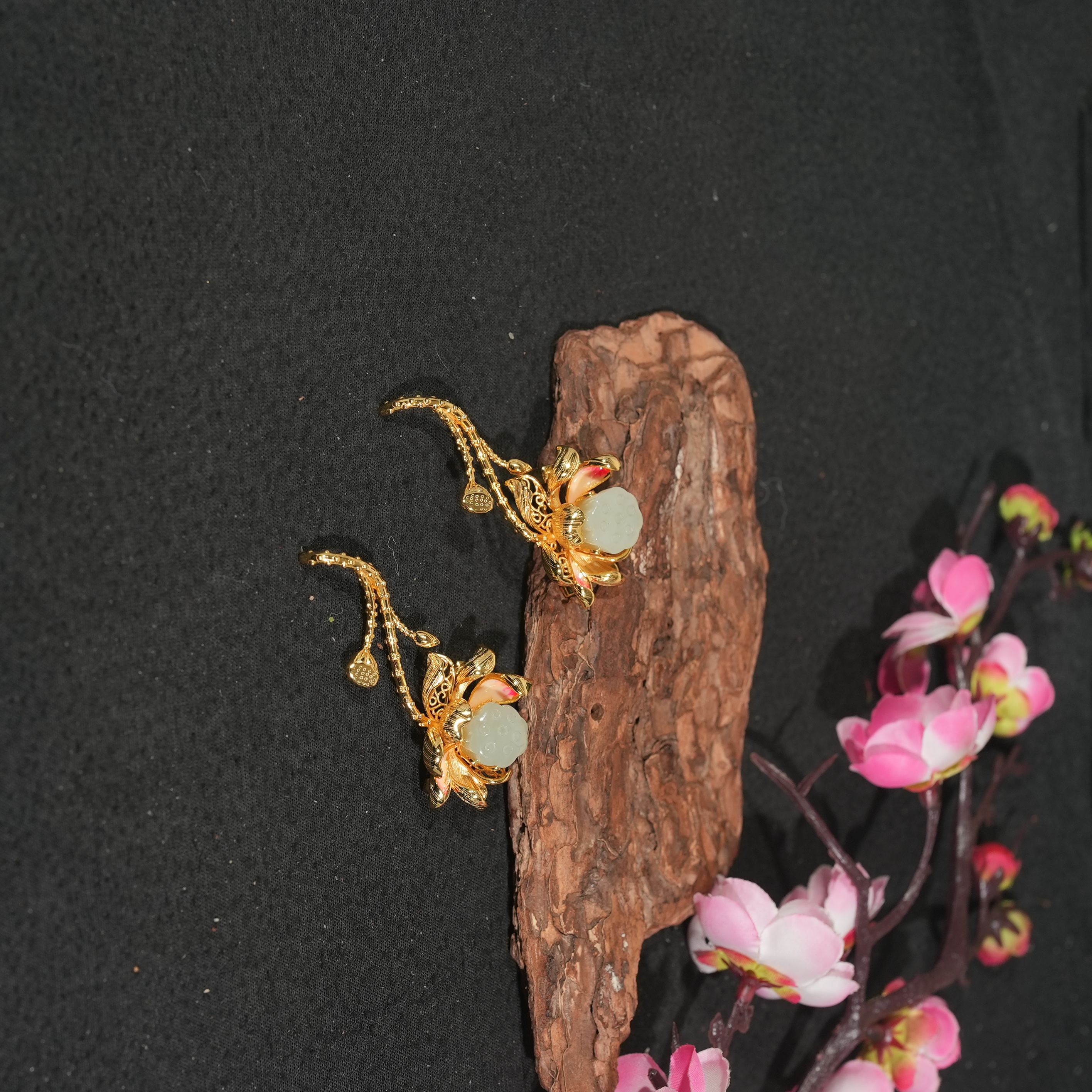 11.28香港王老板-和田玉胸针多样性发一2s637