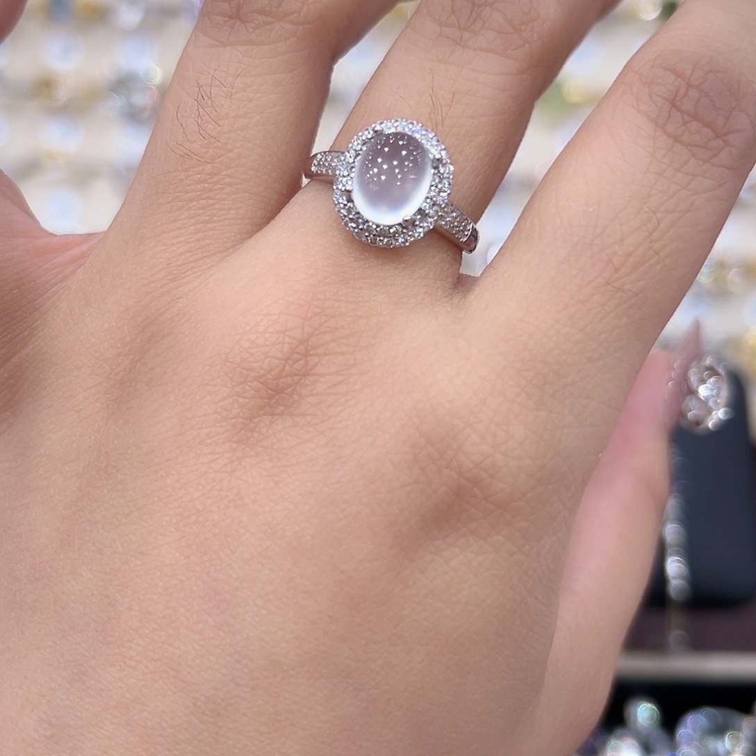 蛇纹石玉戒指银S925镶嵌是**?