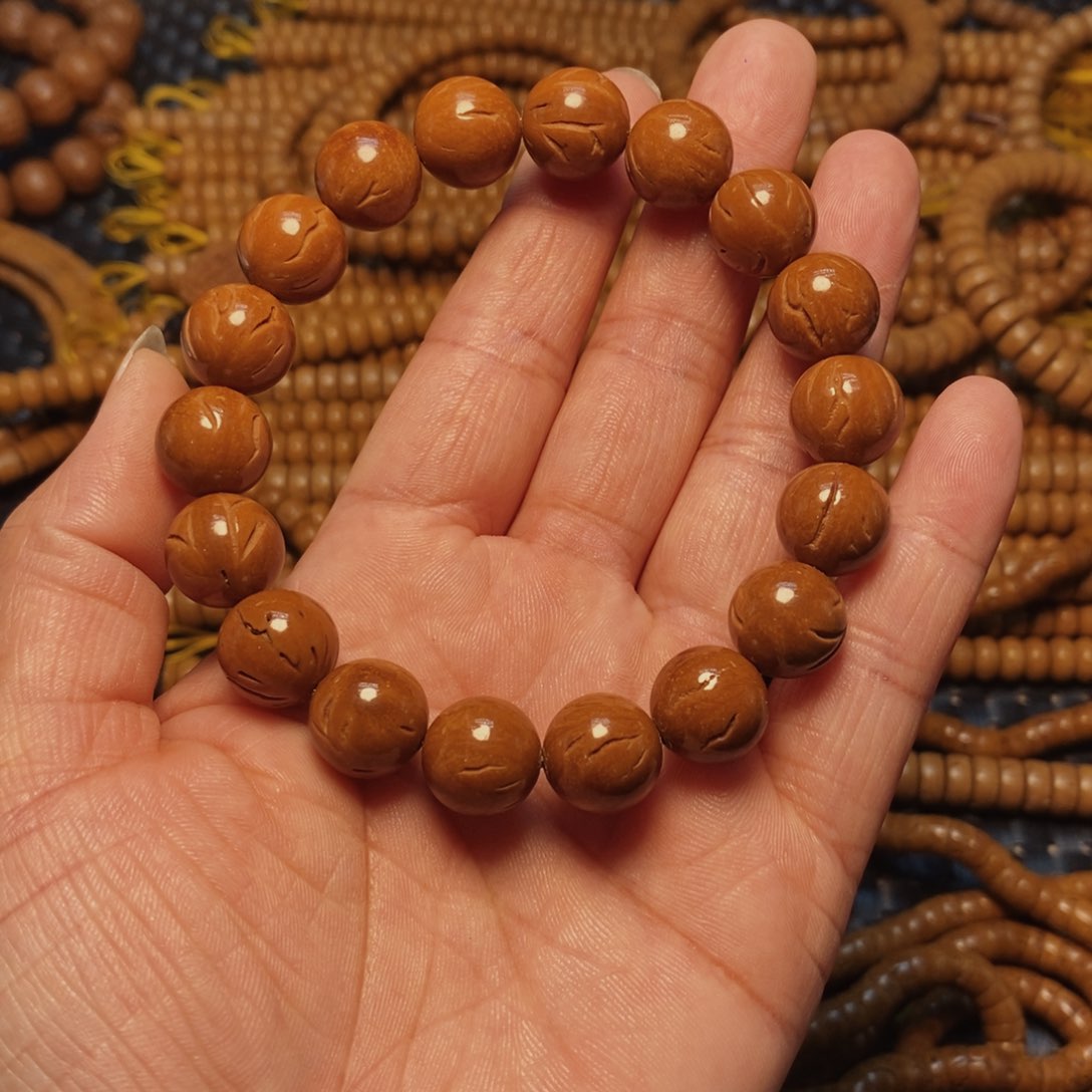 桃核手串U*2龙纹单圈