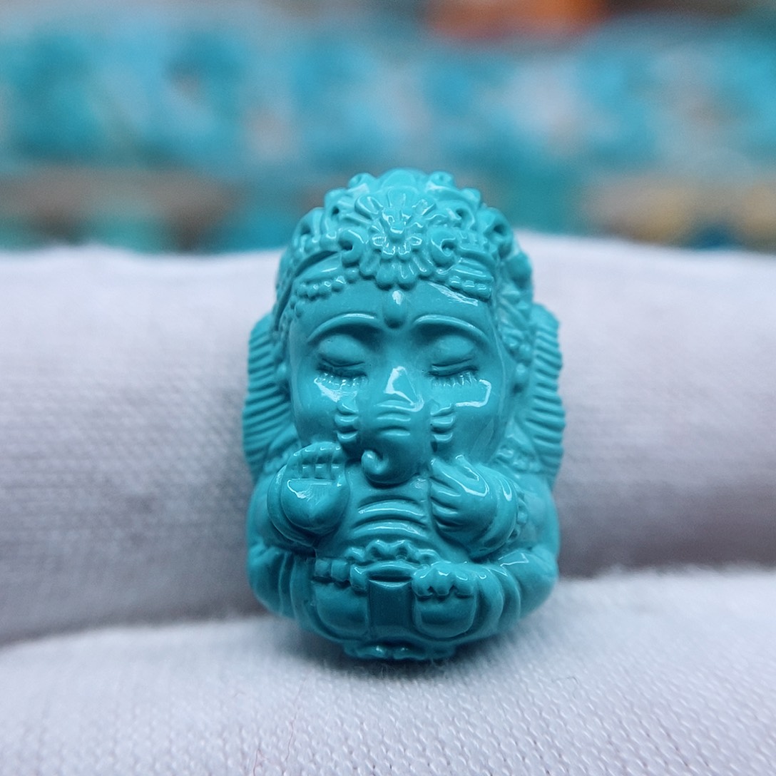 绿松石配饰未镶嵌
