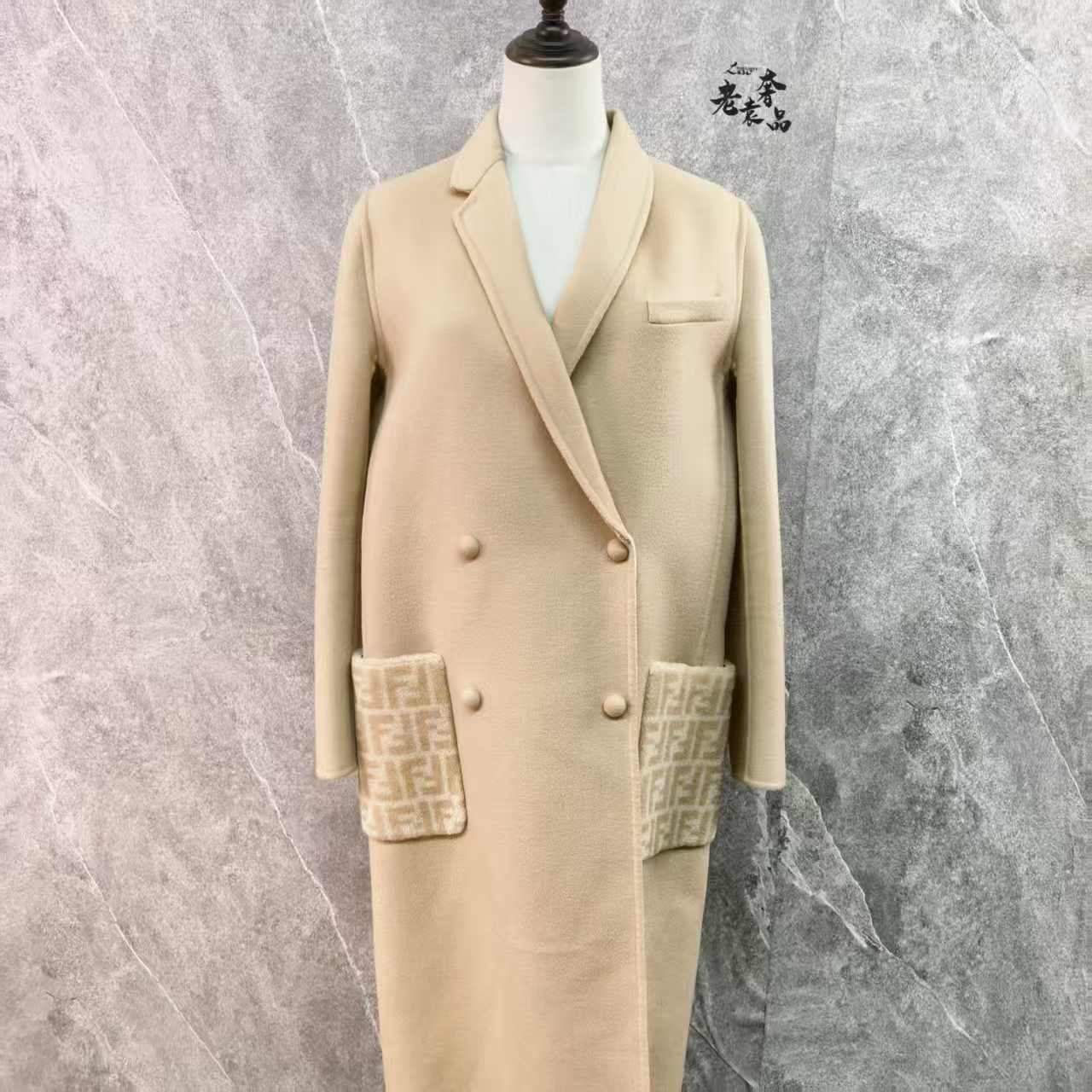 99新 FENDI/芬迪 海囤J/芬迪上衣/42码/jm79061