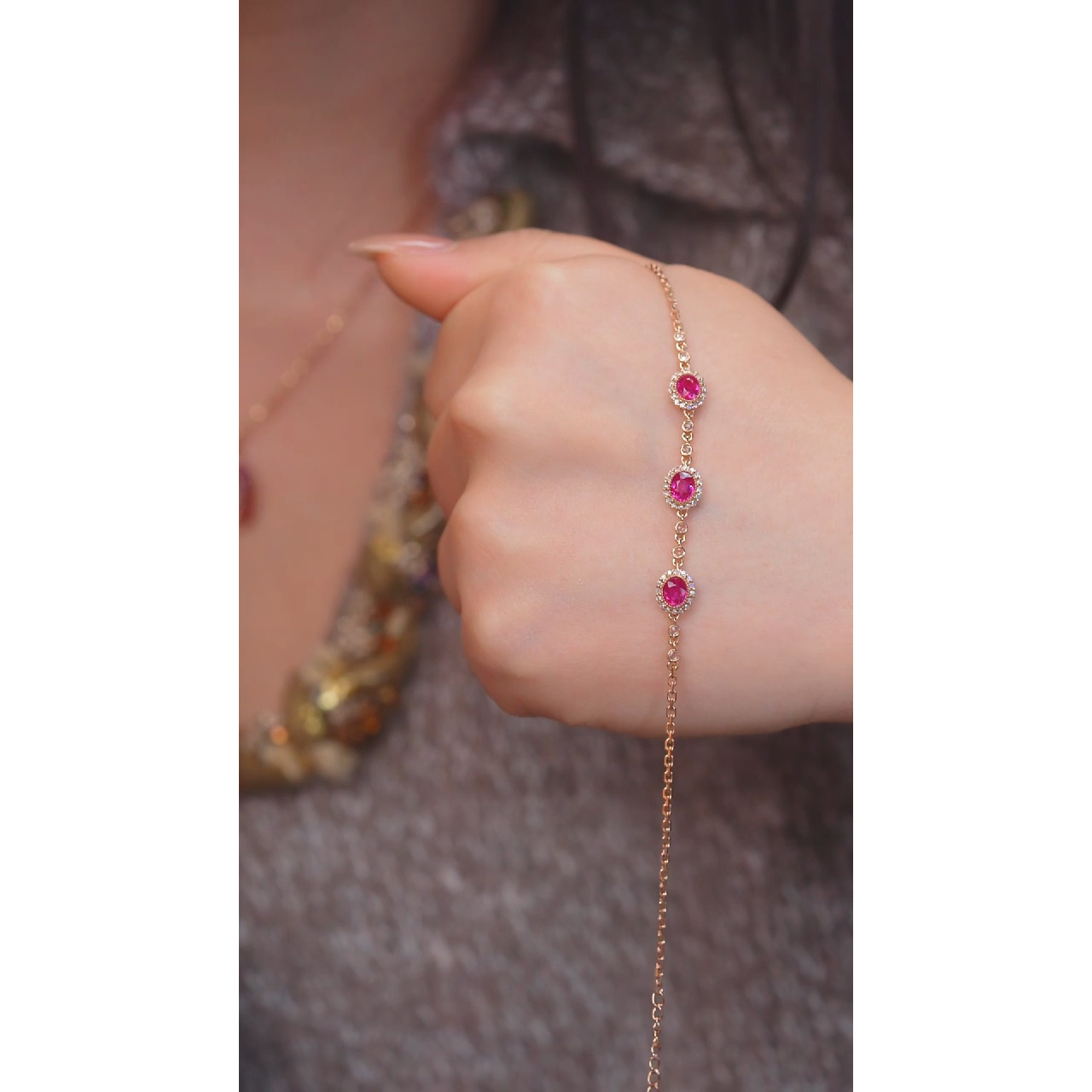 红宝石手链18K金镶嵌@@U8755