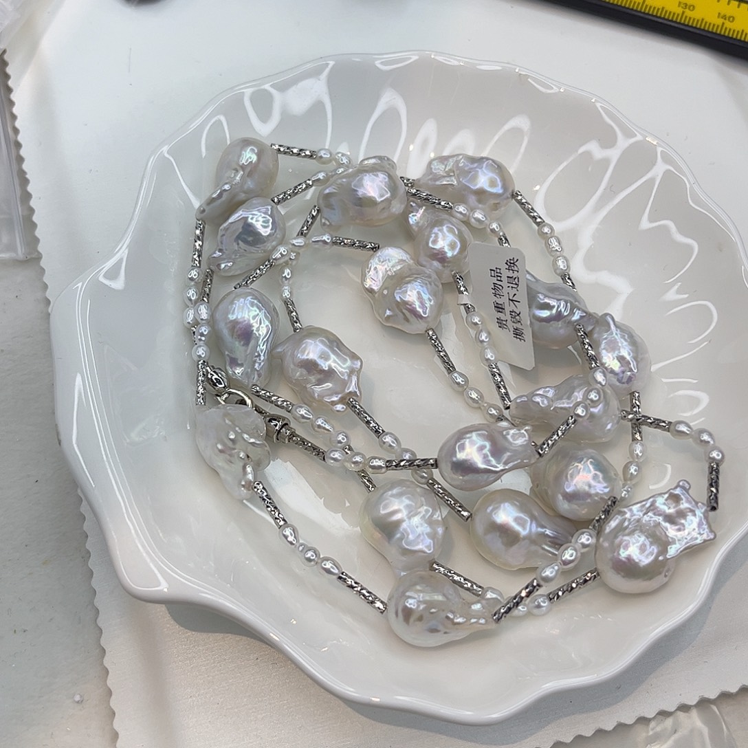 淡水珍珠颈饰合金