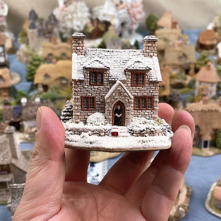 中古瓷器小房子盘子