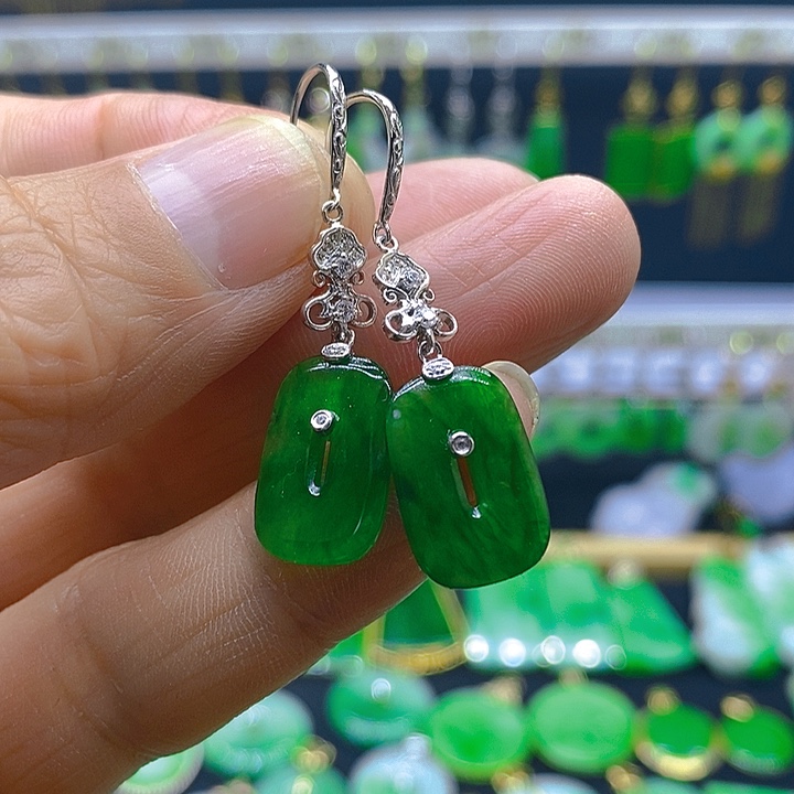 翡翠18K金镶嵌耳饰耳坠