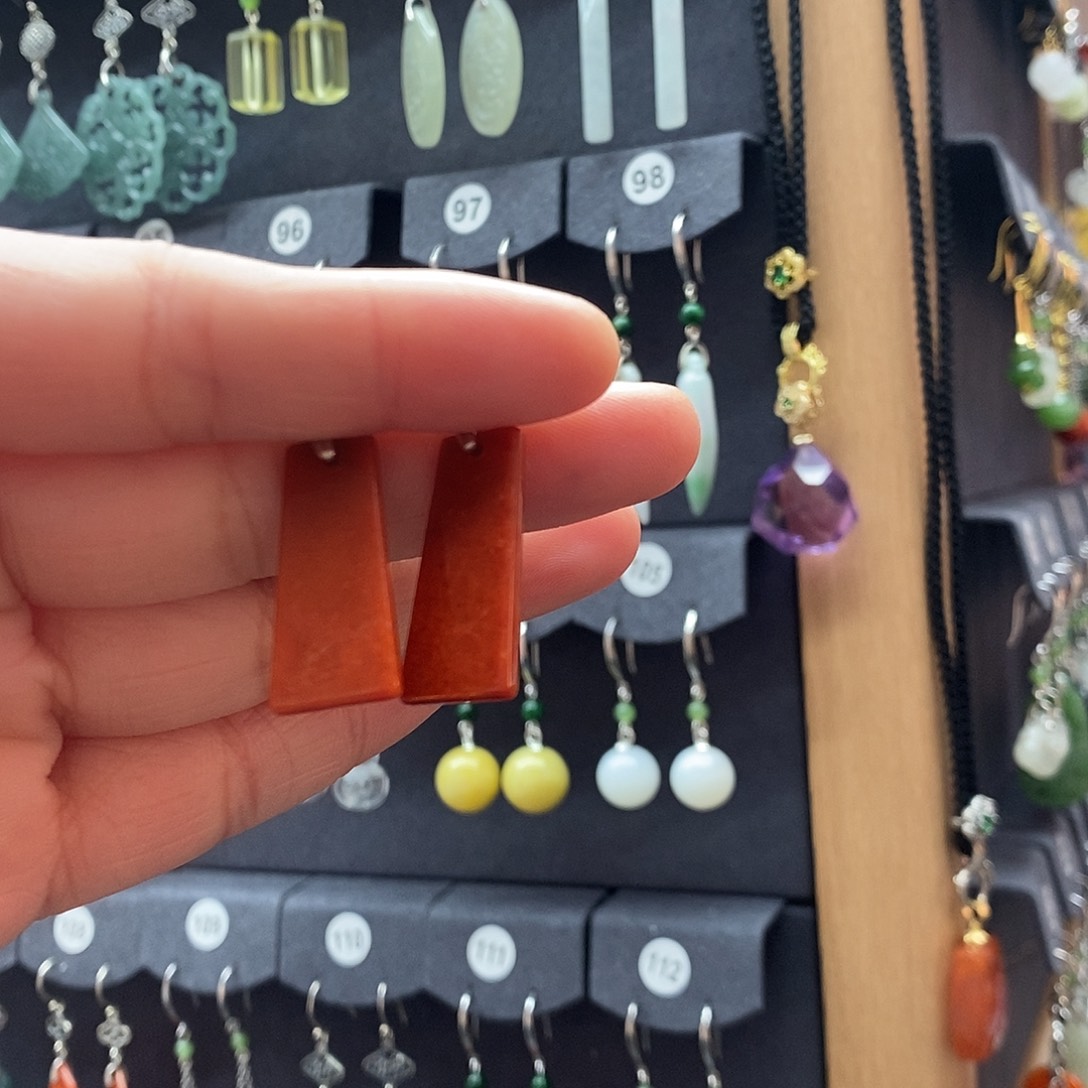 阿***猫翡翠未镶嵌耳饰翡翠无事牌吊坠2个