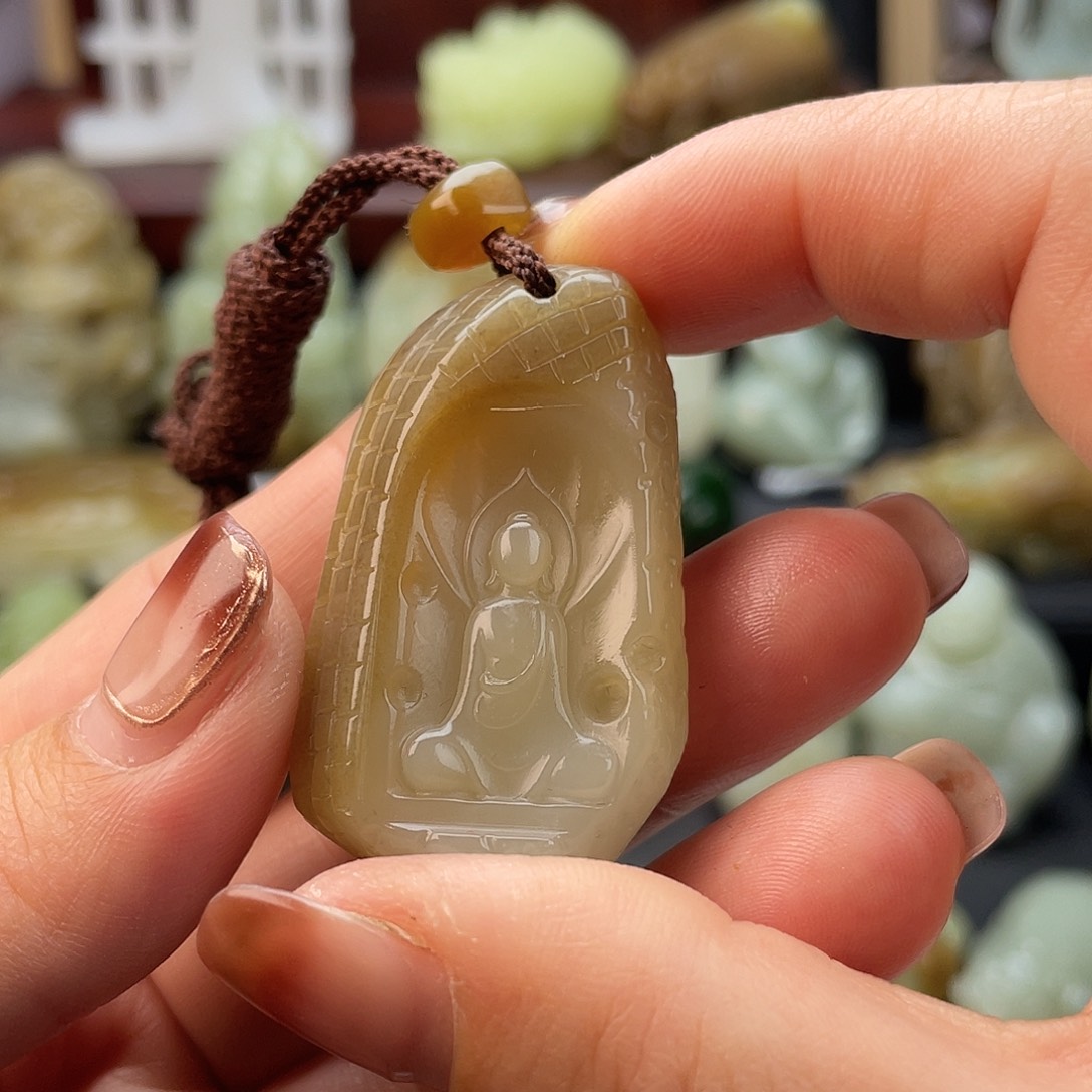 和田玉颈饰未镶嵌