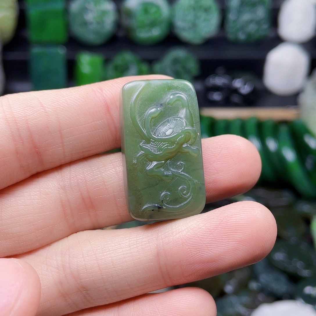 和田玉未镶嵌珠宝奇石