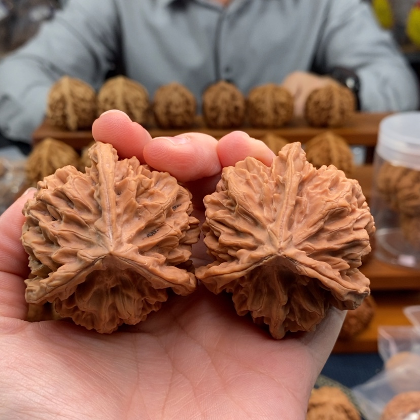 【闪购商品】文玩核桃吊坠51正奔