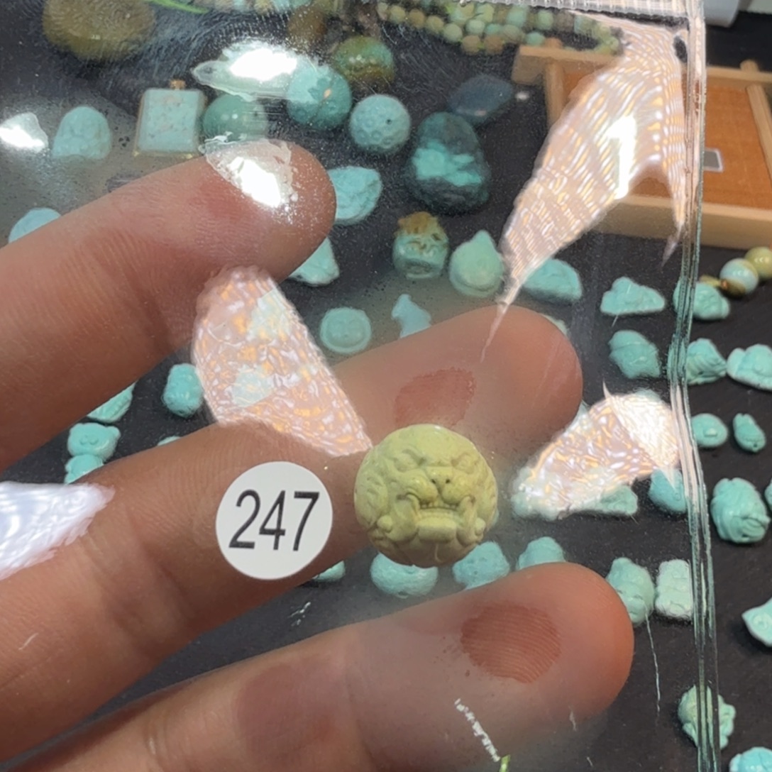 南红玛瑙未镶嵌珠宝奇石