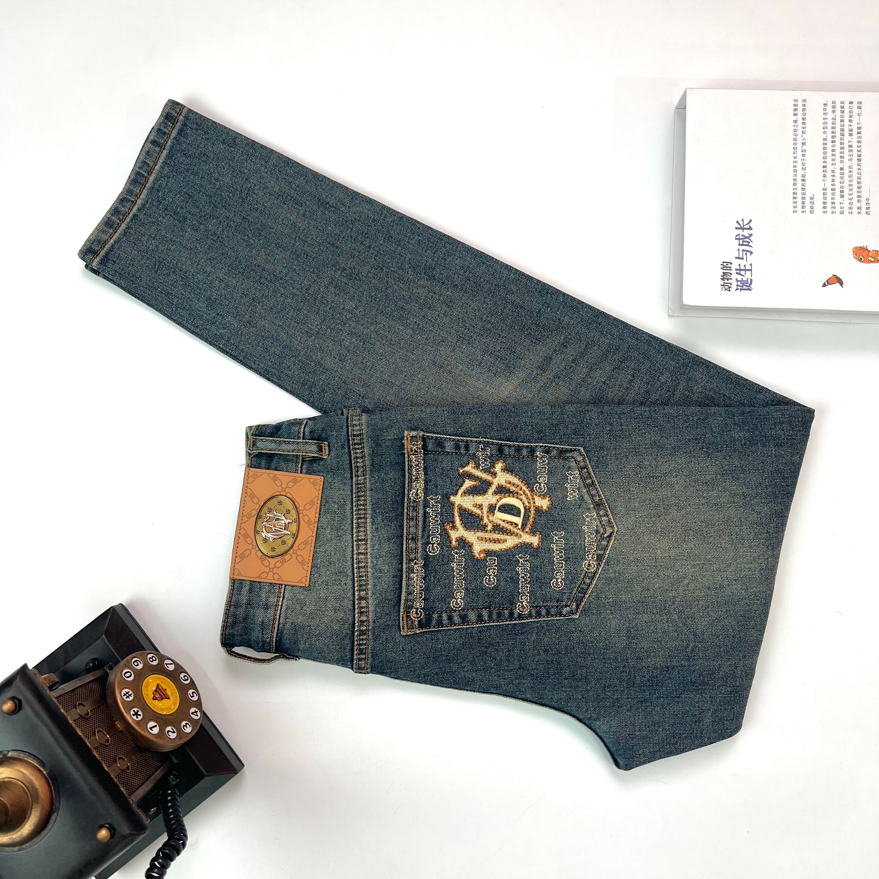 【2025夏季款新品定制】8025重工水洗欧货牛仔裤