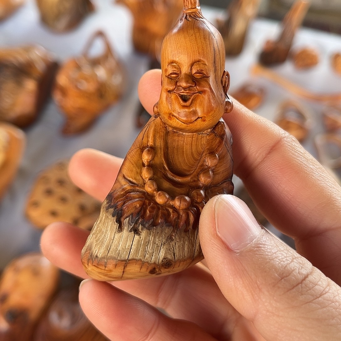 蒋***太行崖柏陈华手把玩