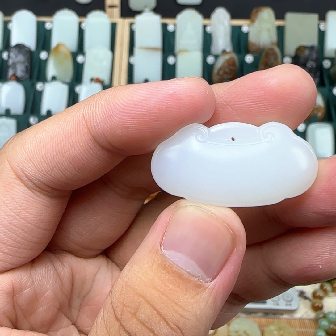 和田玉挂件未镶嵌