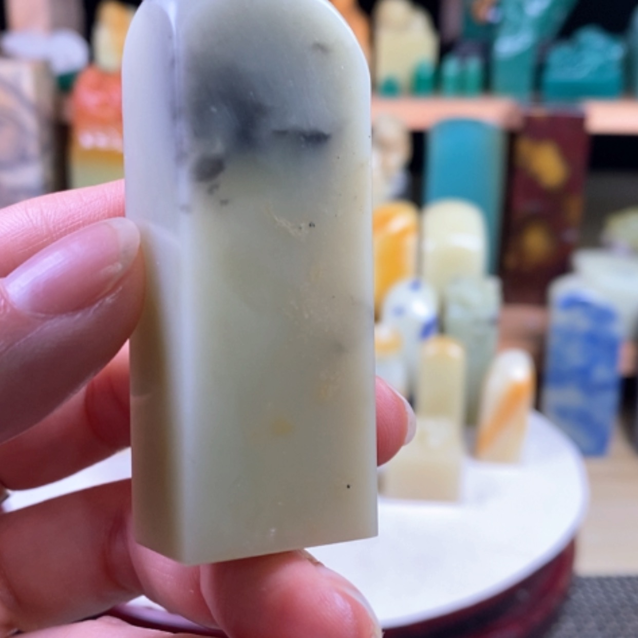 【闪购商品】青田石封门青带皮蛋绿………..