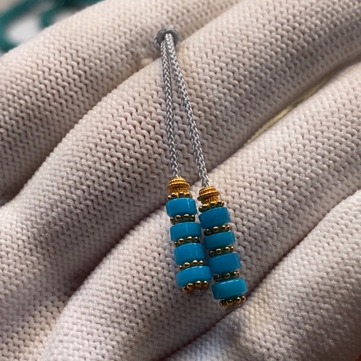 绿松石珠宝奇石18K金镶嵌A535