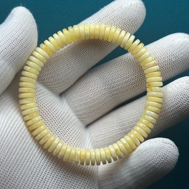 R3120天然原矿俄料蜜蜡7.7mm支持复检