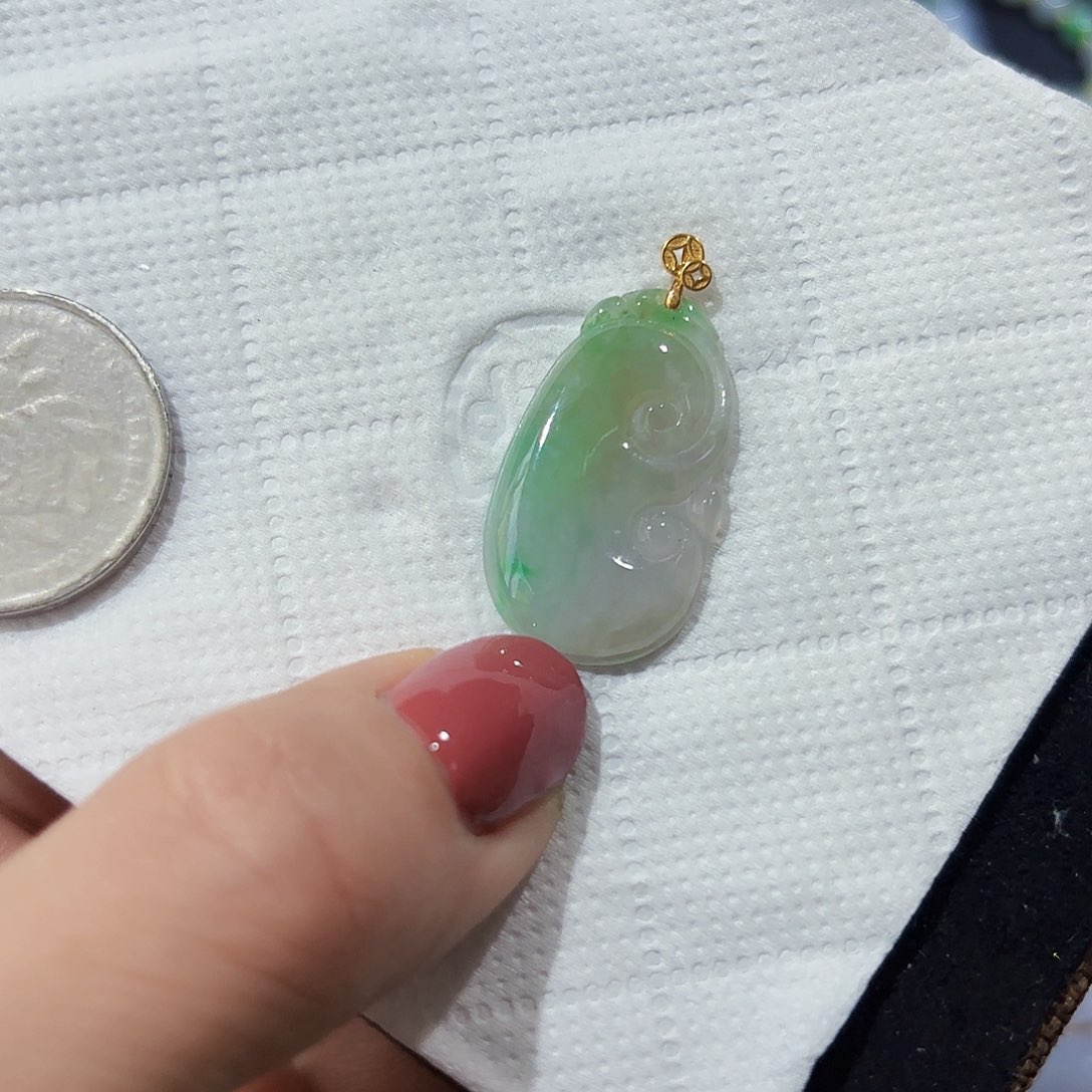 翡翠吊坠(不含链)未镶嵌