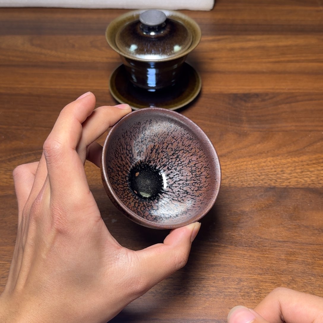 茶盏这个时候才开始