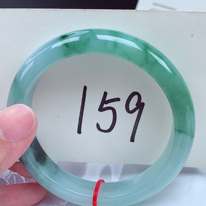 翡翠未镶嵌手镯翡翠