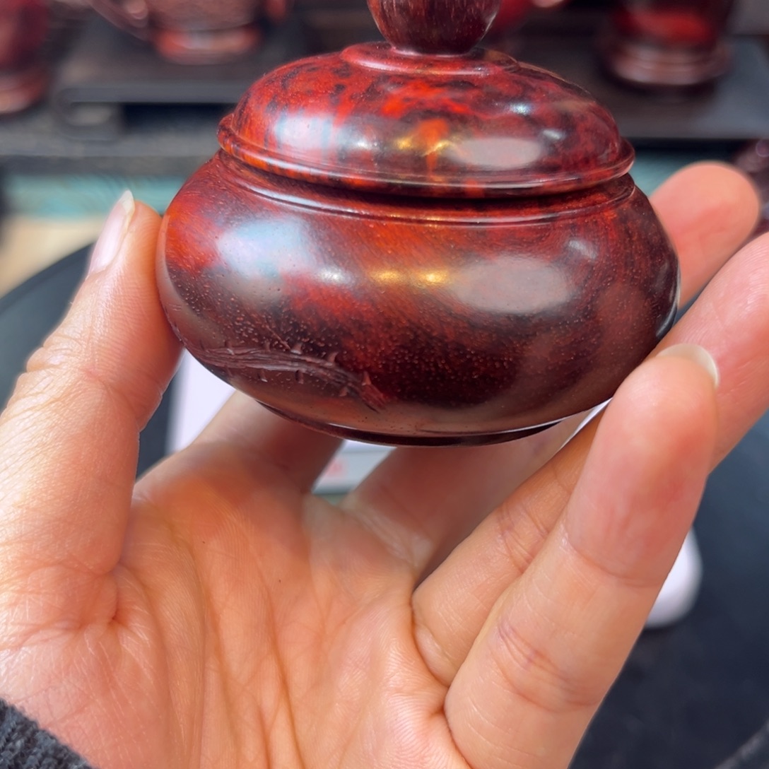 深***者小叶紫檀印度小叶紫檀品香罐