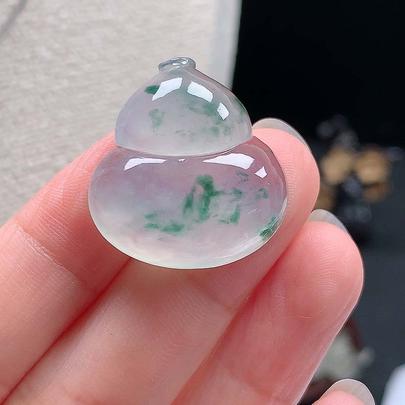 缅甸天然翡翠A货翡翠吊坠高冰飘花大葫芦24.7*23.4*6.3mm