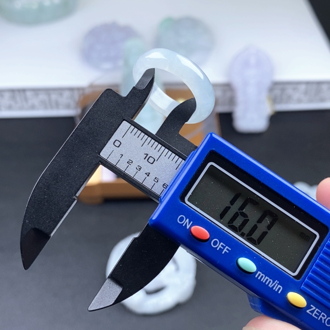 翡翠未镶嵌吊坠(不含链)16圈