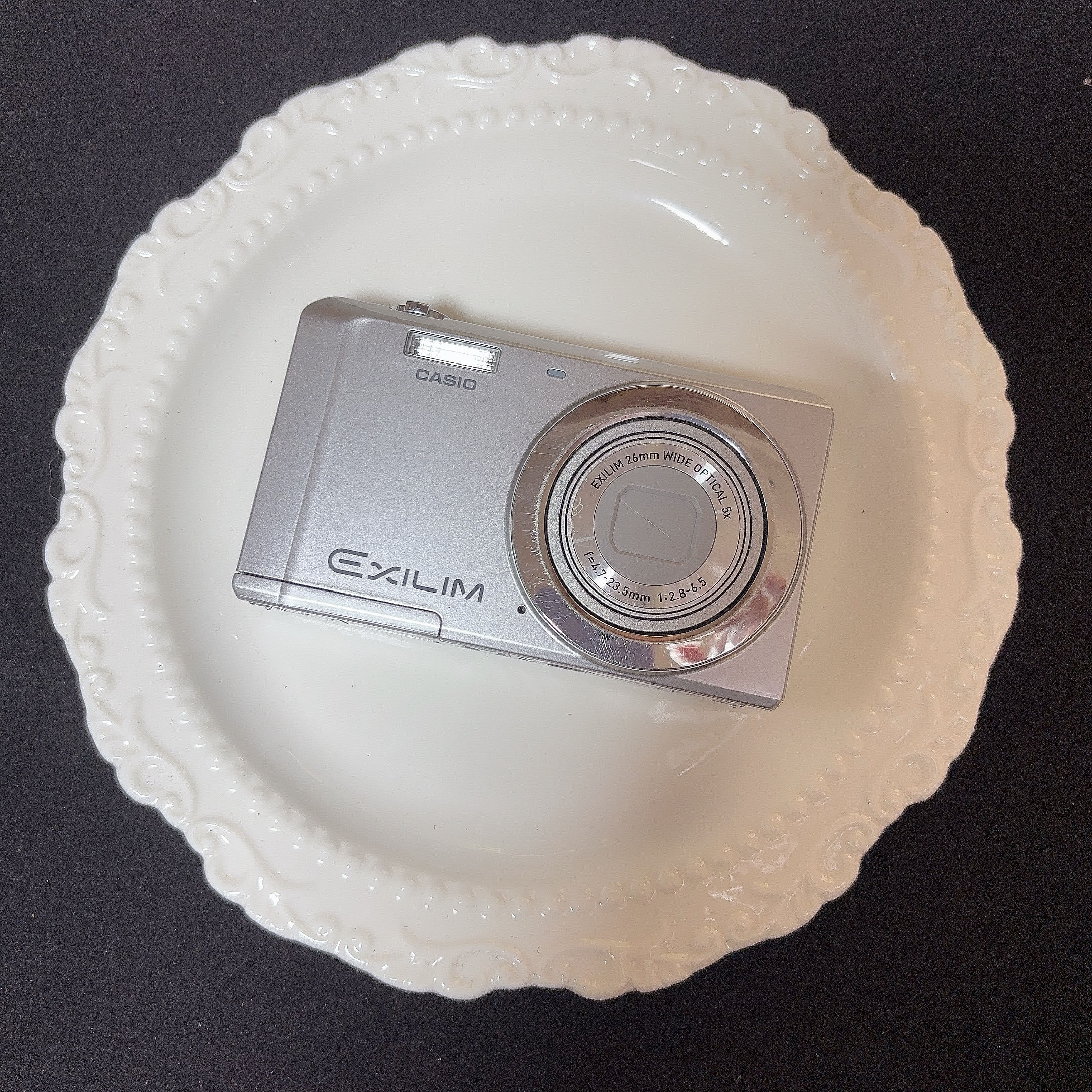 9新 Casio/卡西欧 Z88出片冷白皮有质感1410w像素5倍变焦