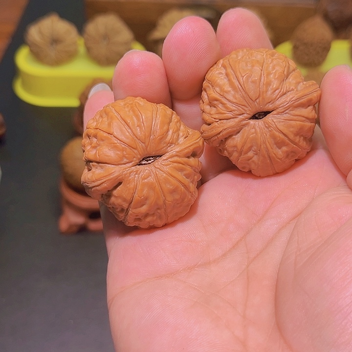 文玩核桃把件雅**士元宝