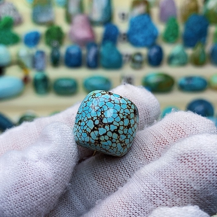 绿松石配饰未镶嵌