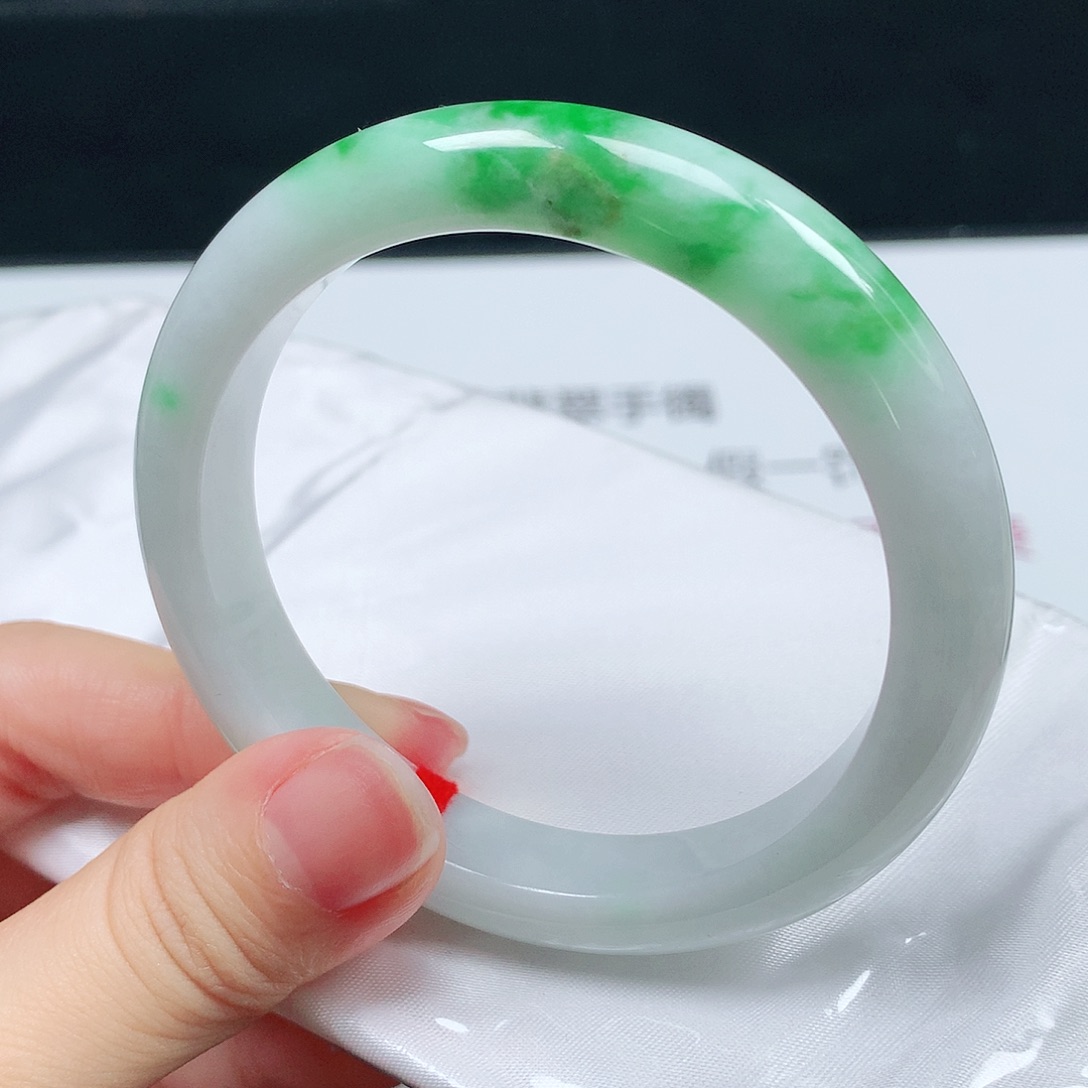 翡翠未镶嵌手镯1572