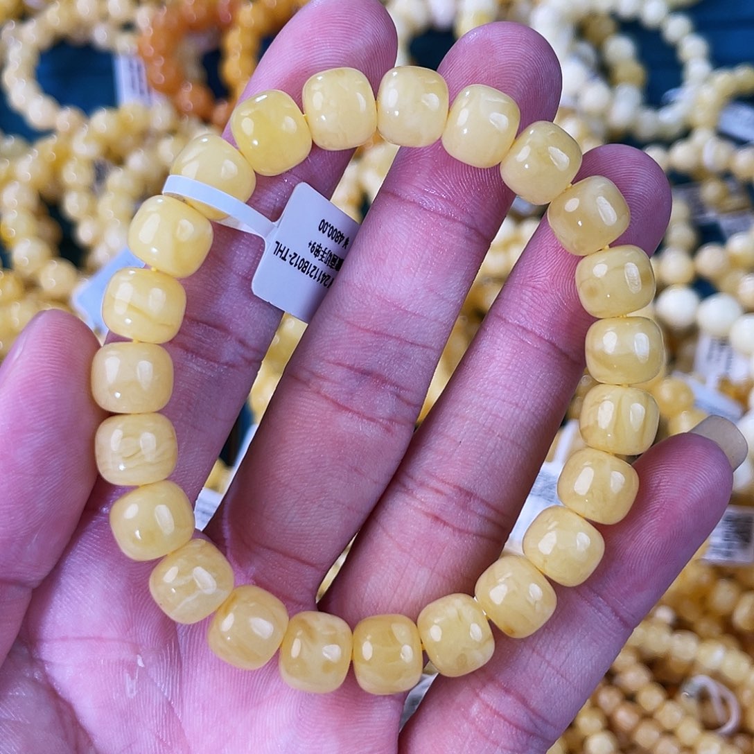 琥珀裸石未镶嵌DY241121B012-THL