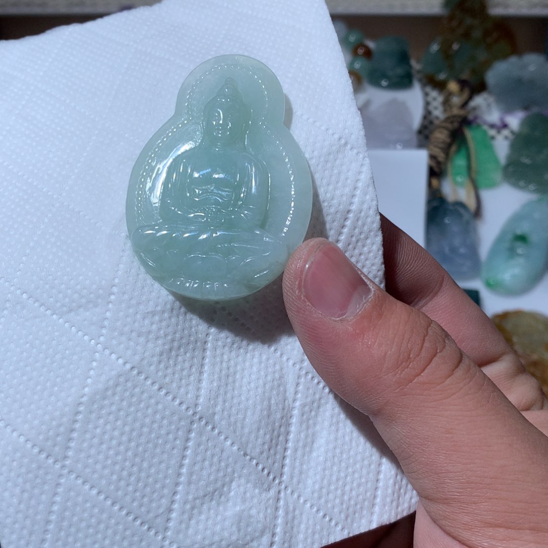 翡翠颈饰未镶嵌天然