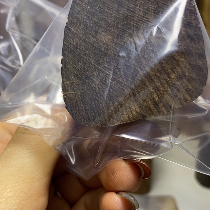 皮***张木老山檀香木料木料正区