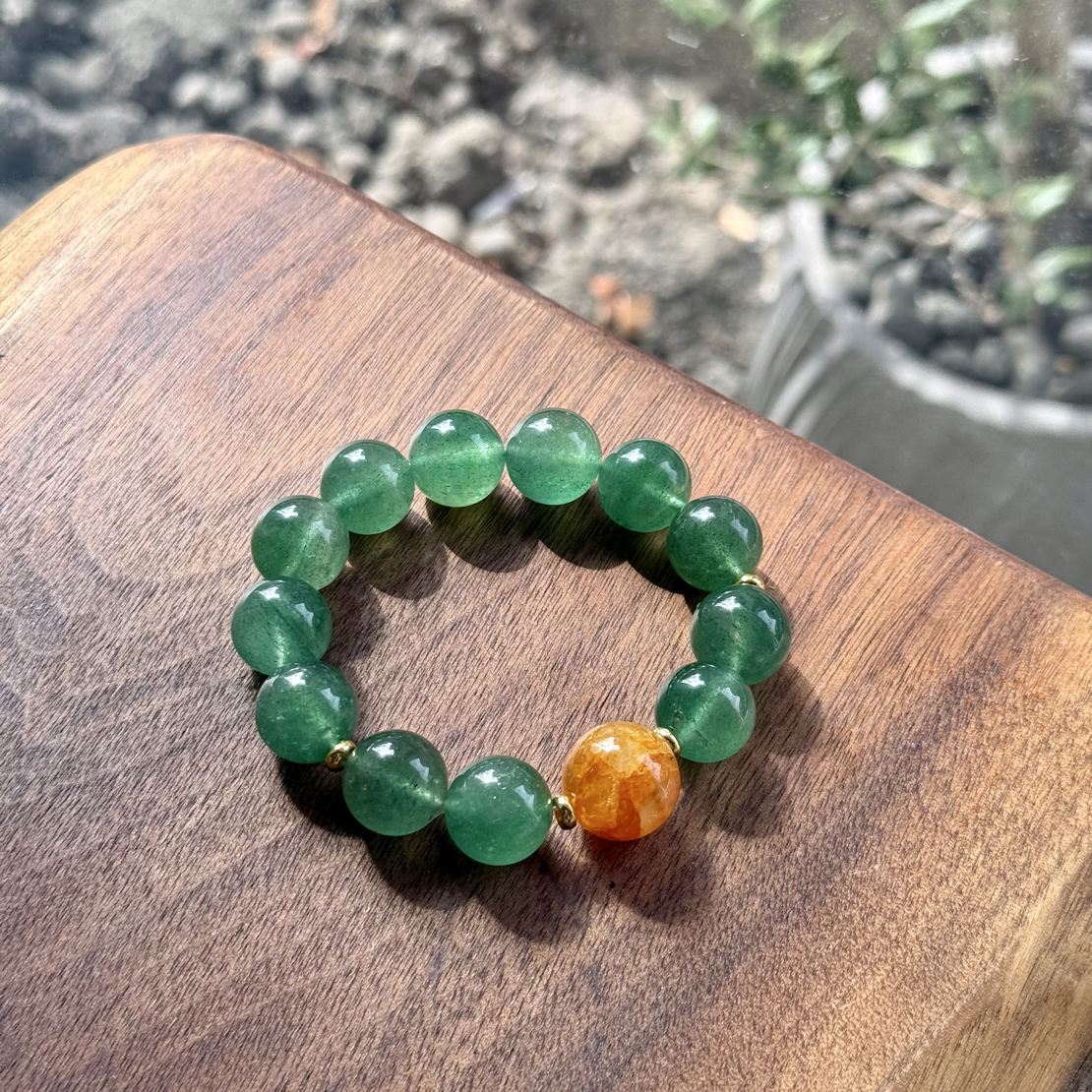 天然绿草莓晶14mm＋黄胶花16mm水晶手串