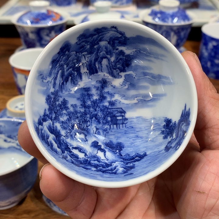 景琳藏青花山水主人杯