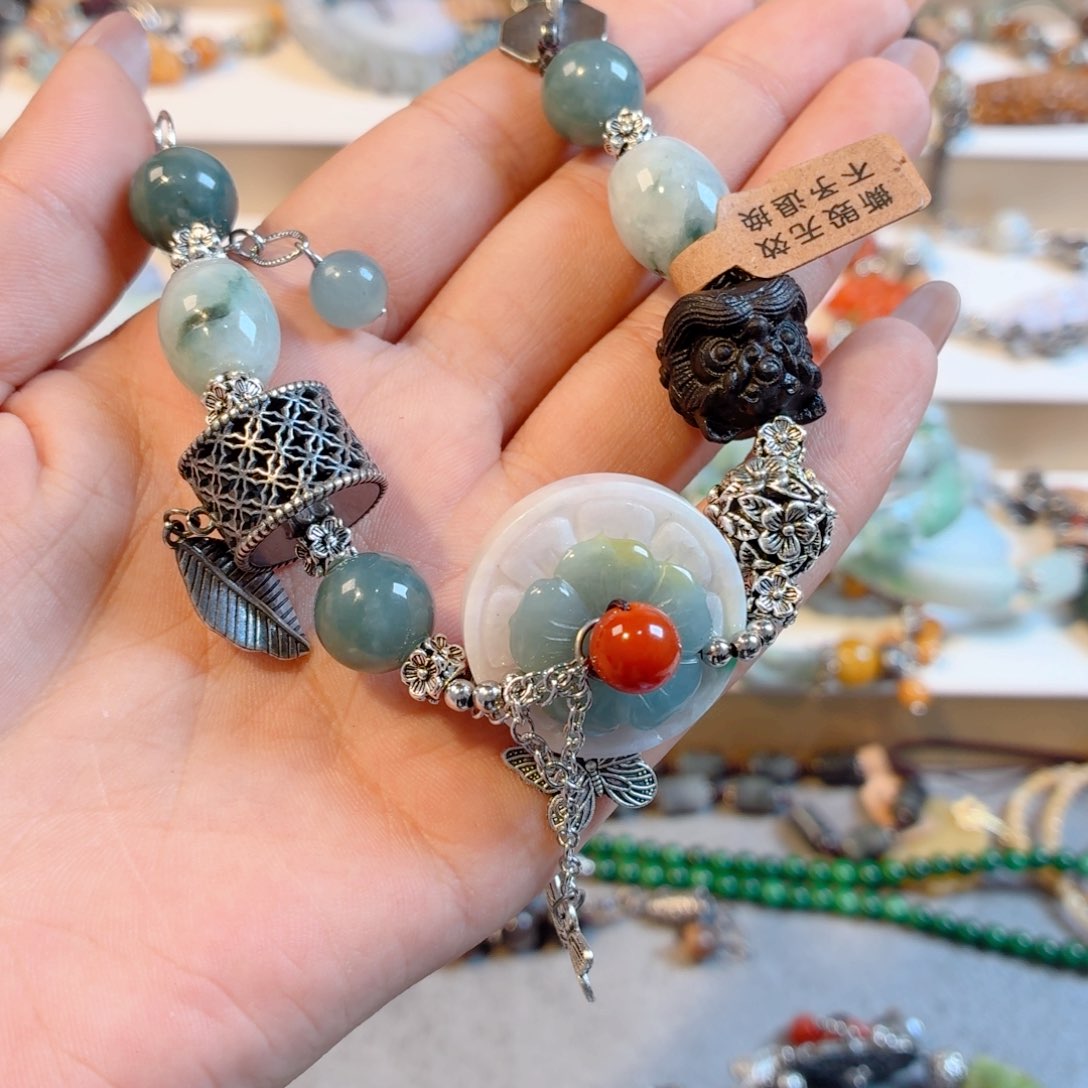 菲***～未镶嵌手链翡翠手串