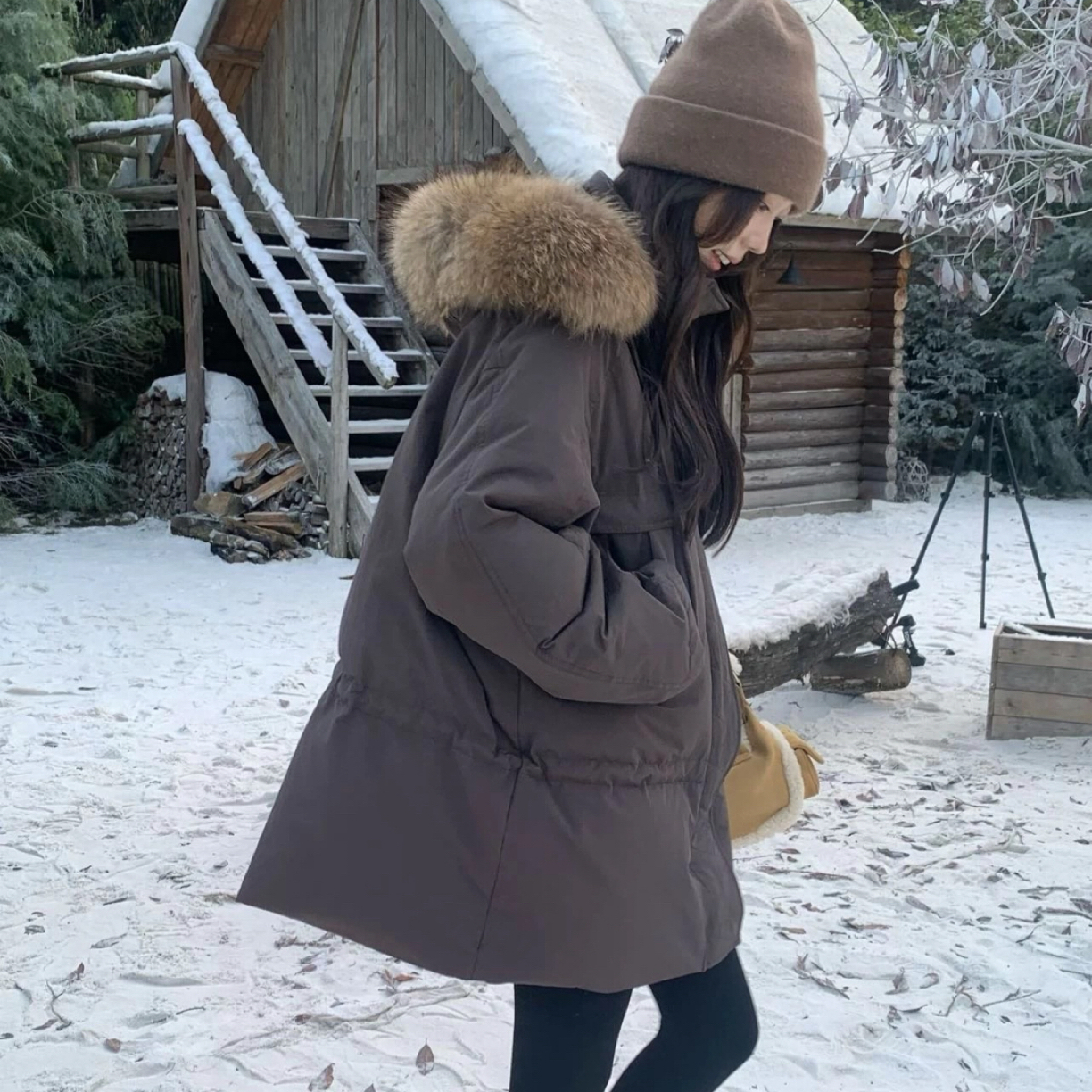 冬季新款可拆卸毛领低腰抽绳设廓形连帽加厚保暖外套