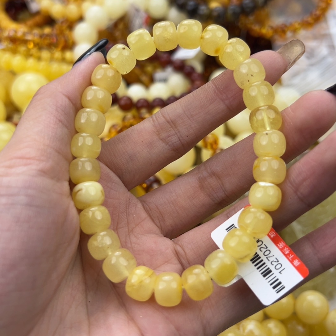 琥珀珠宝奇石未镶嵌