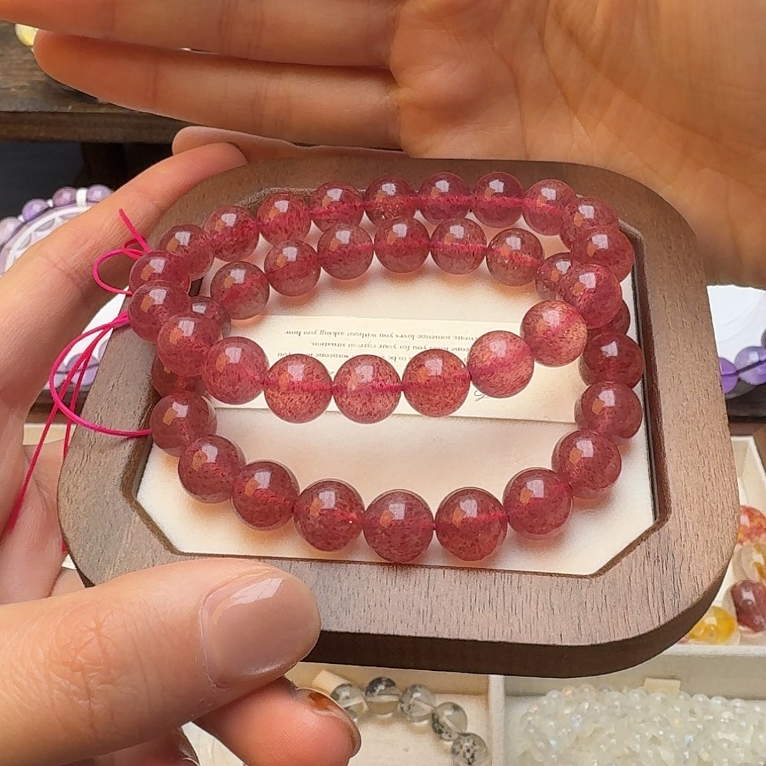 草莓晶手链9mm多样式发一