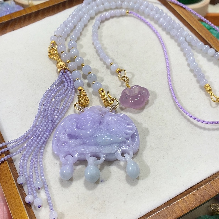 翡翠未镶嵌颈饰翡翠吊坠