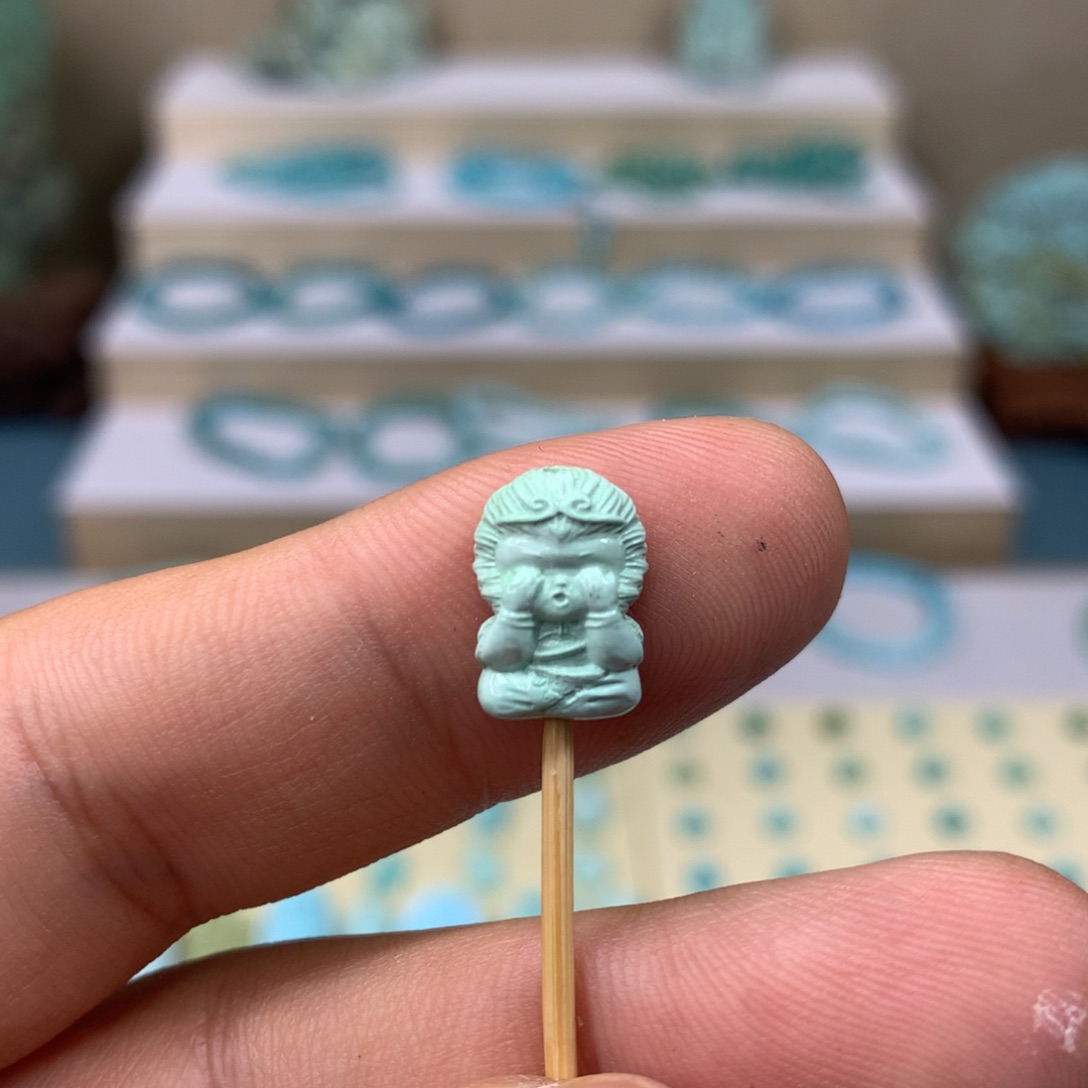 绿松石配饰未镶嵌