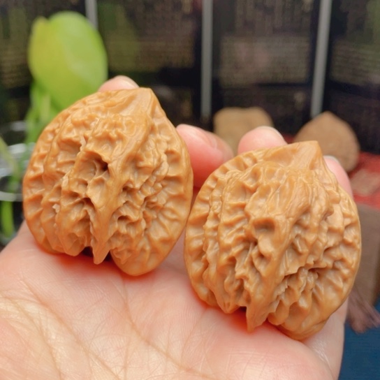 文玩核桃吊坠36凹底曹大龙