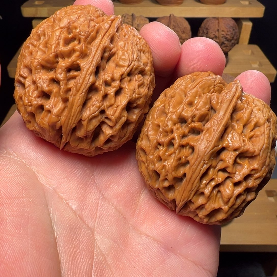 文玩核桃吊坠霹雳锤44mm