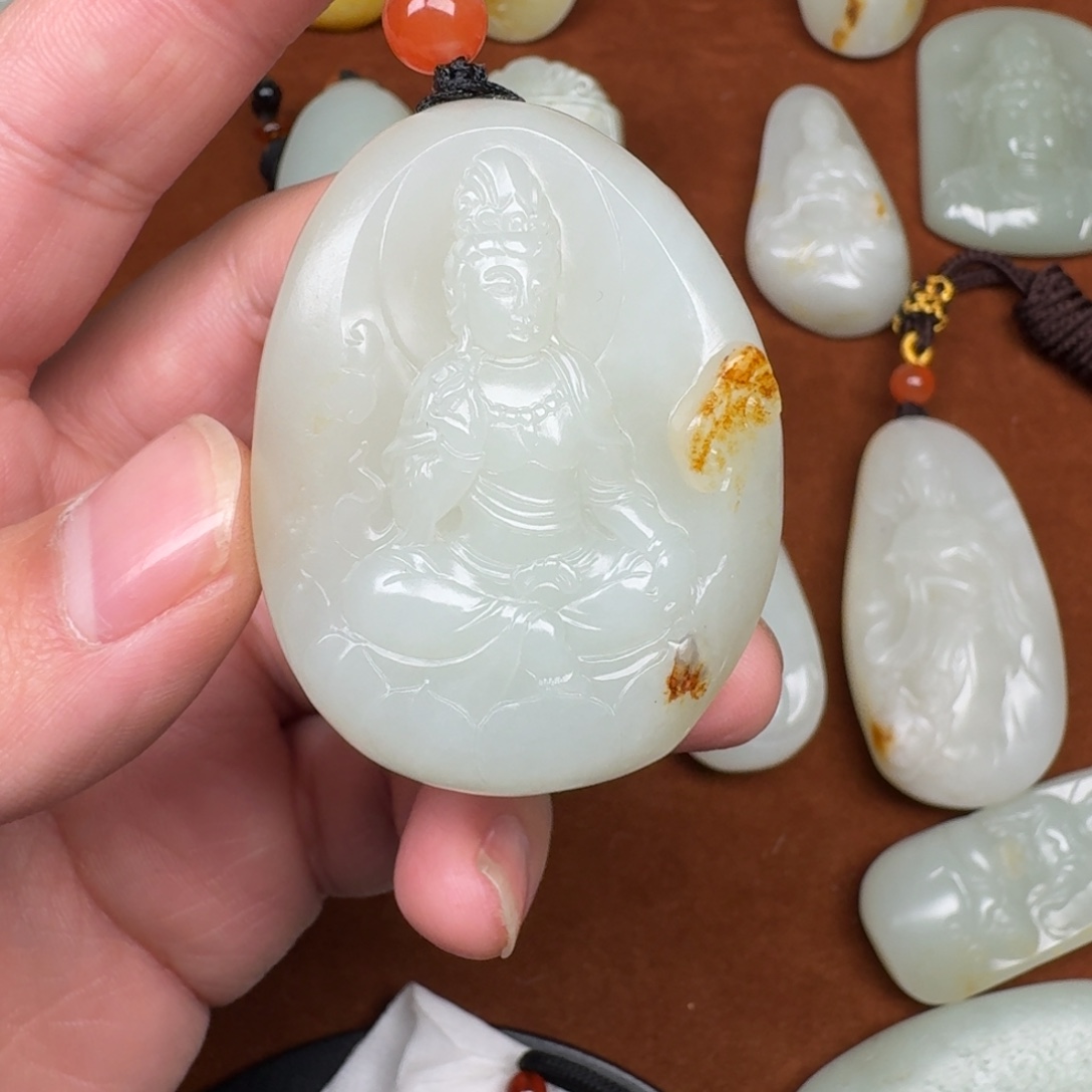 和田玉未镶嵌颈饰