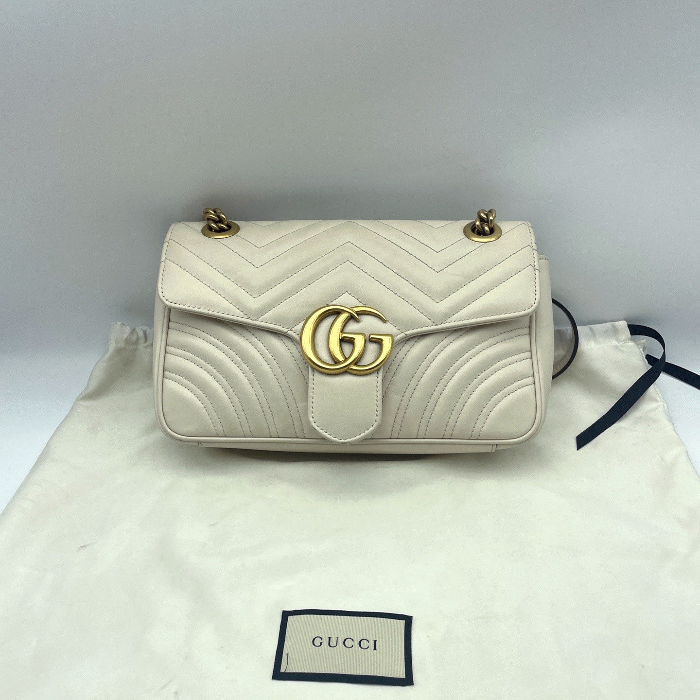 95新 GUCCI/古驰 古驰 白色金扣GGMarmont马蒙26链条包黑标B033
