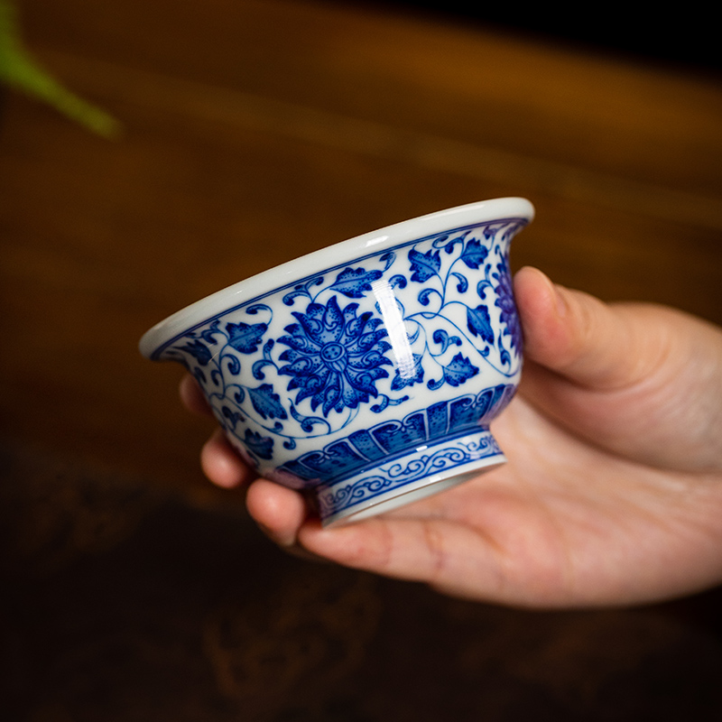【九茗珍藏】青花缠枝莲压手杯喝茶主人杯手工手绘景德镇茶具