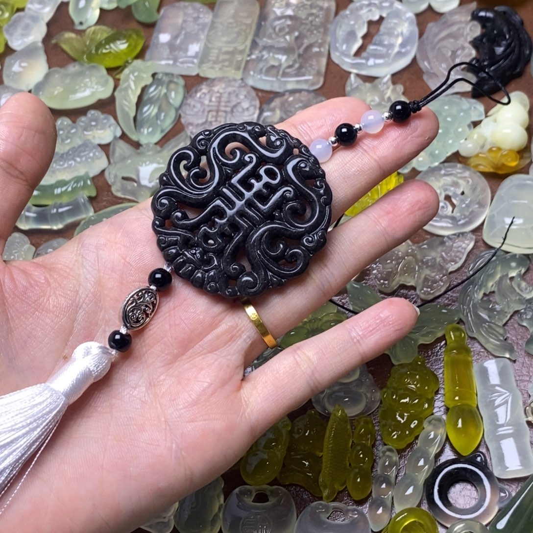 蛇纹石玉合金颈饰